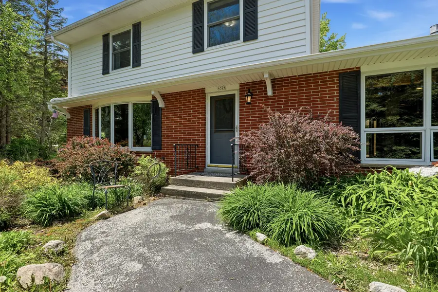 4528 Lakeshore Rd, Sheboygan, WI 53083 - #3