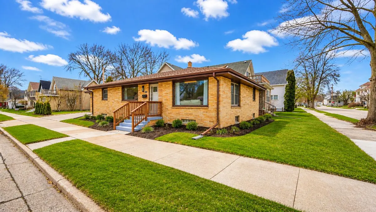 1147 Logan Ave, Sheboygan, WI 53083 - #1