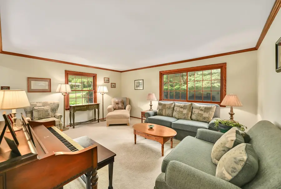 12780 Cardinal Crest Dr, Brookfield, WI 53005 - #2