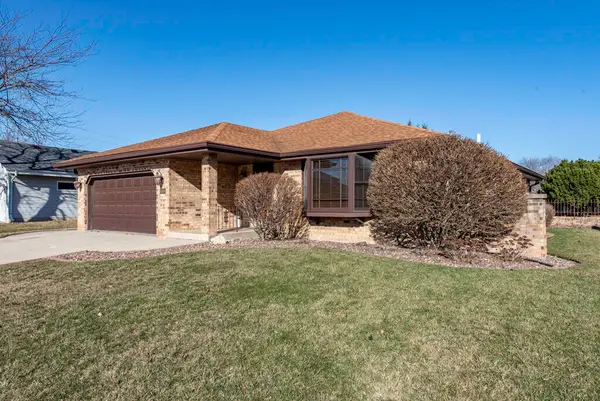 8109 64th Ave, Kenosha, WI 53142