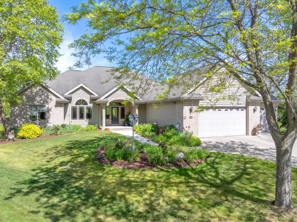 2720 Monarch Cir, Sheboygan, WI 53083 - #1