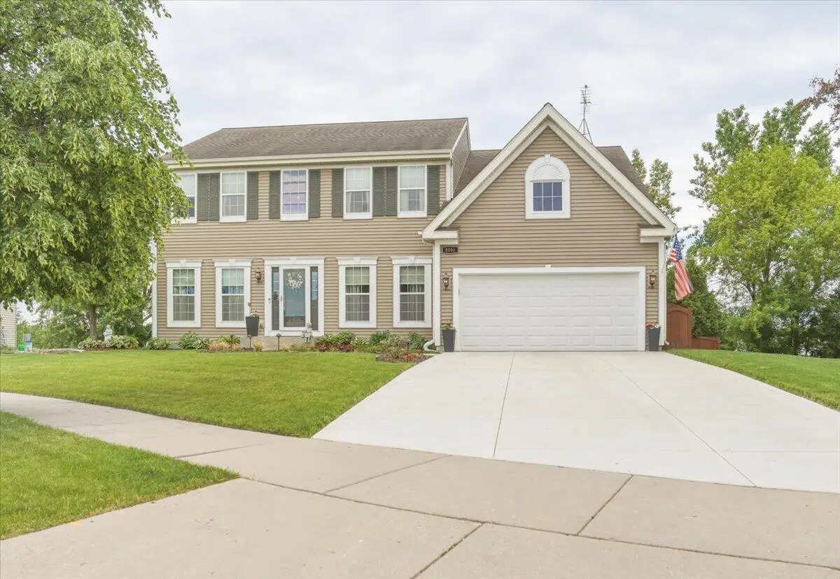 8201 66th St, Kenosha, WI 53142 - #1