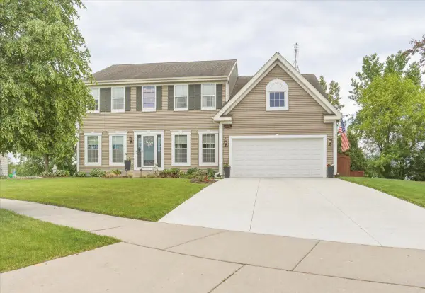 8201 66th St, Kenosha, WI 53142