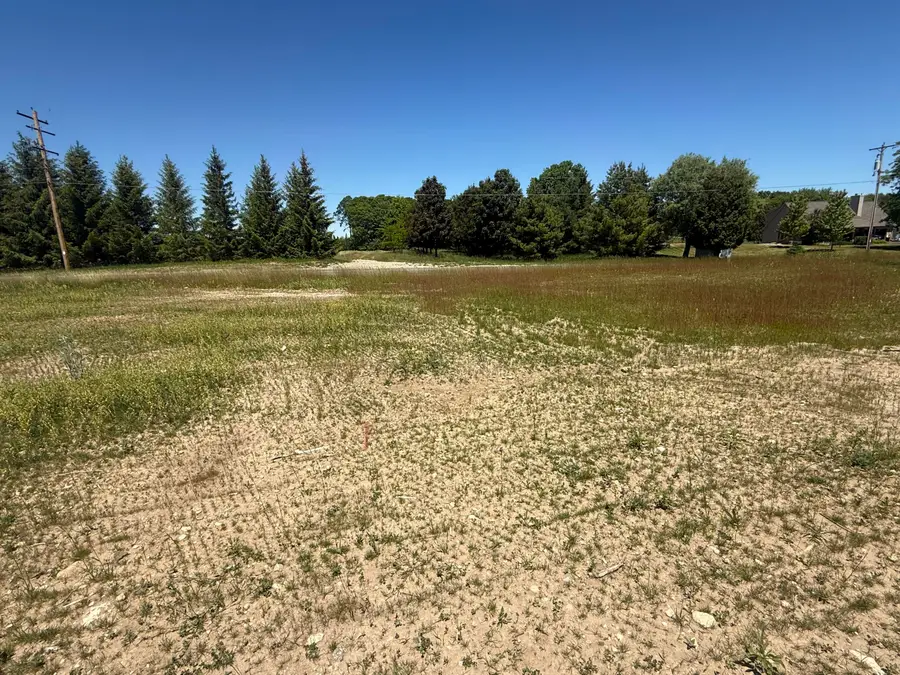 917 Pleasant Valley Rd, Grafton, WI 53024 - #3