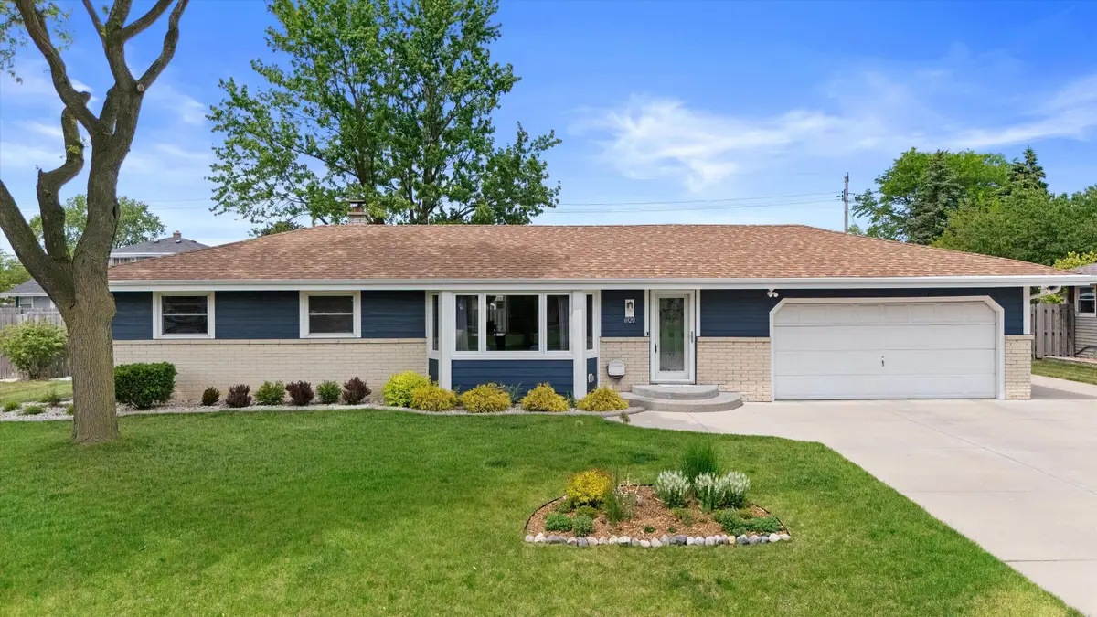 6920 W Armour Ave, Greenfield, WI 53220 - #1
