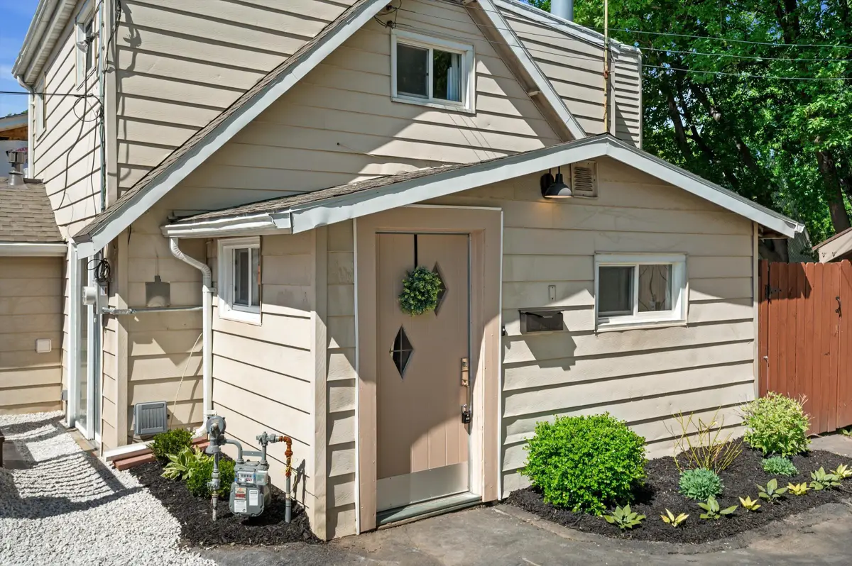 1005 Westowne Ave, Waukesha, WI 53188 - #1