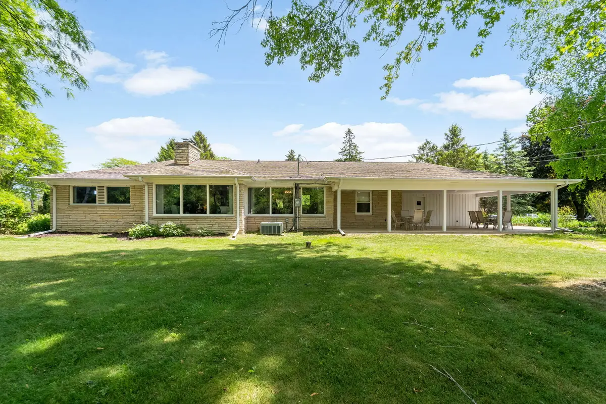 11355 N Rosewood Dr, Mequon, WI 53092 - #1