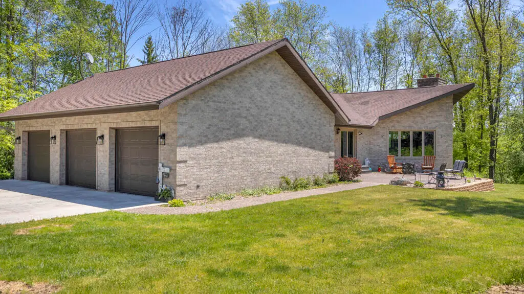 4564 Broadway St, Manitowoc, WI 54220 - #1