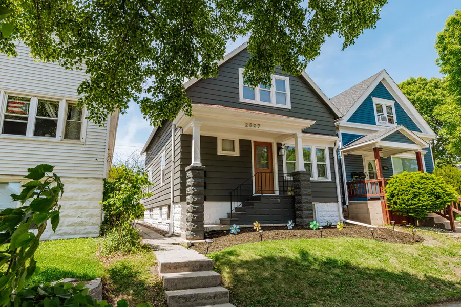 2807 S 9th St, Milwaukee, WI 53215 - #2
