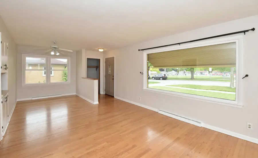 925 Virginia St, Racine, WI 53405 - #3