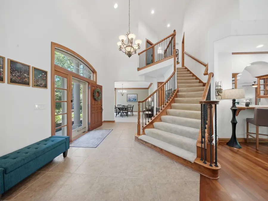 10101 N Hunt Club Ct, Mequon, WI 53097 - #3