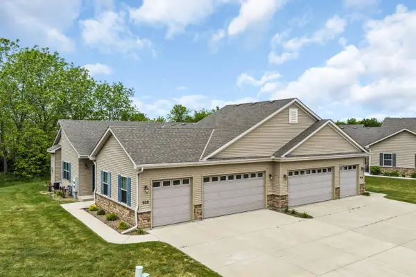 928 Langdon Ct, Mount Pleasant, WI 53406