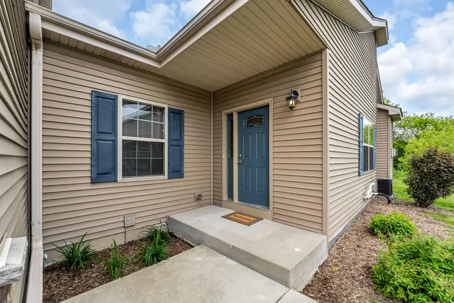 926 Langdon Ct, Mount Pleasant, WI 53406 - #3