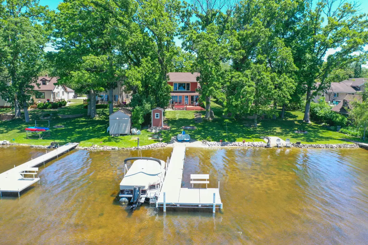 7926 E Long Lake Dr, Wind Lake, WI 53185 - #1