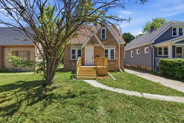 4706 N 57th St, Milwaukee, WI 53218