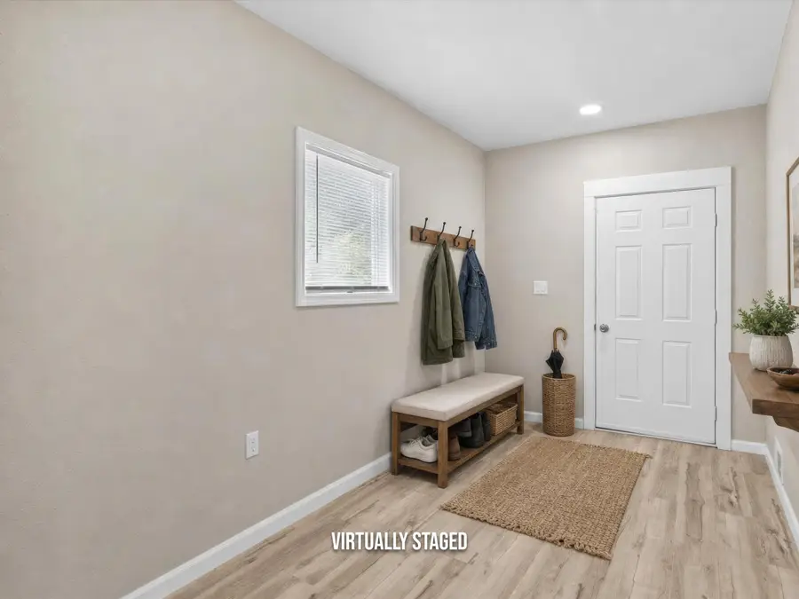 1823 N 7th St, Sheboygan, WI 53081 - #3