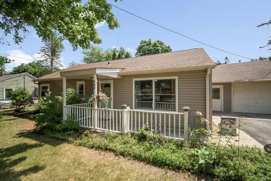 668 S Main St, Saukville, WI 53080 - #3