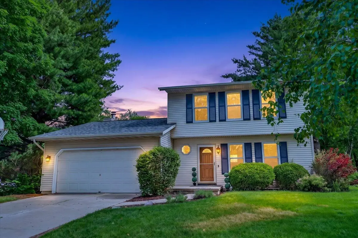 650 Grace St, Verona, WI 53593 - #1