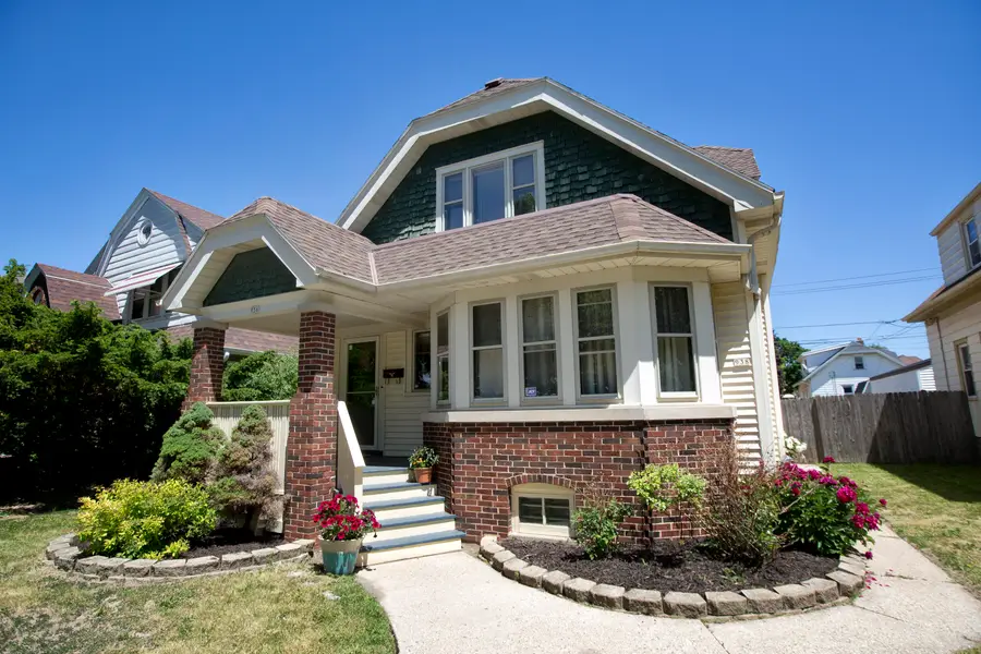 936 S 77th St, West Allis, WI 53214 - #2