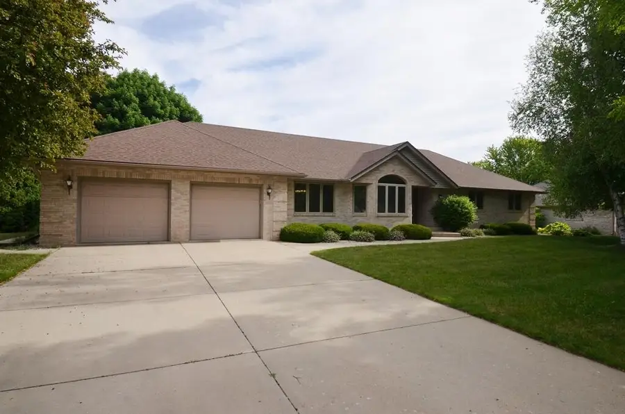 1670 Turtle Mound Ln, Whitewater, WI 53190 - #2