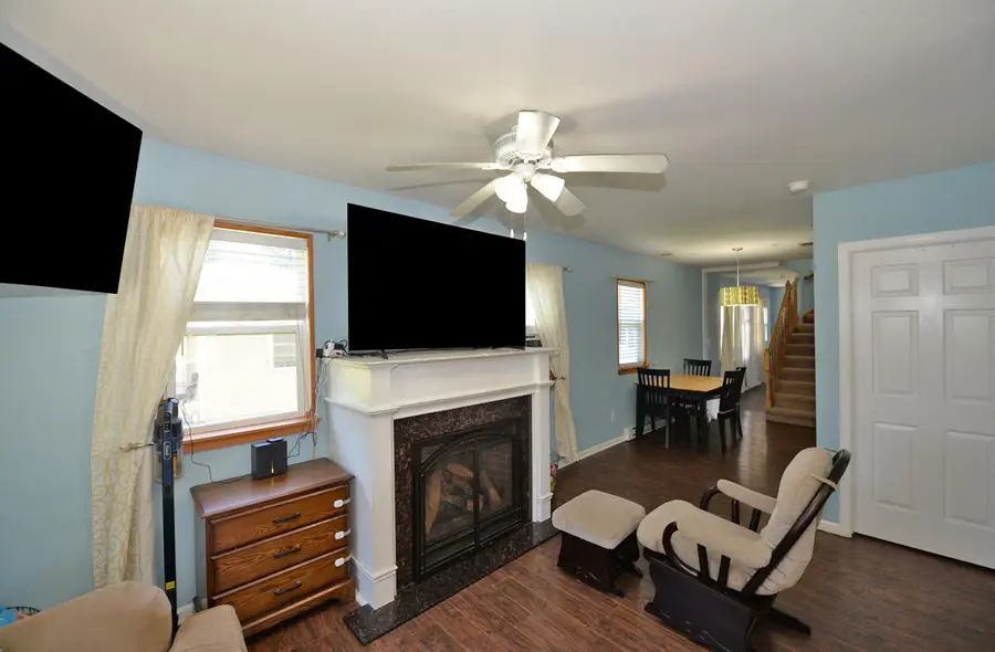 2513 Mason St, Delavan, WI 53115 - #2