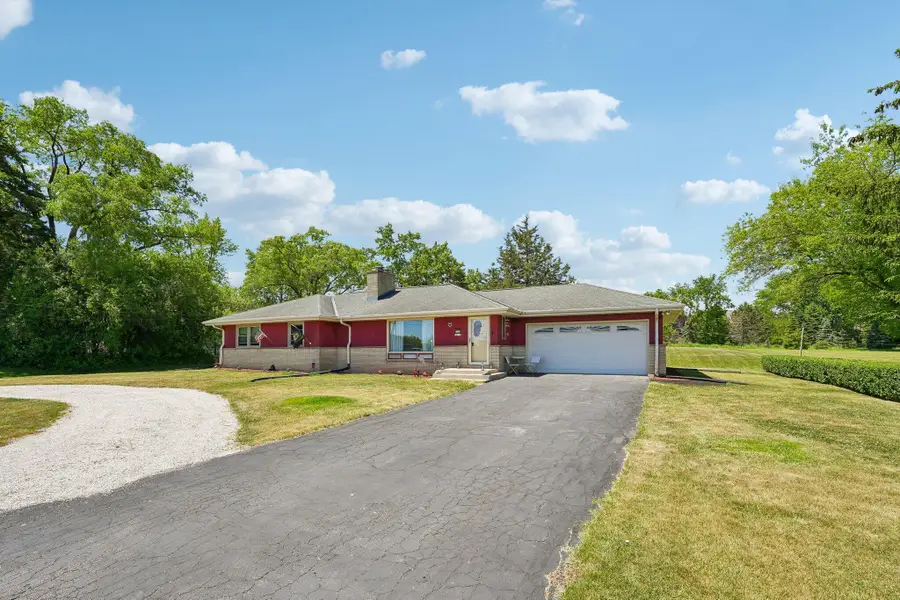 W130N6219 River Dr, Menomonee Falls, WI 53051 - #3