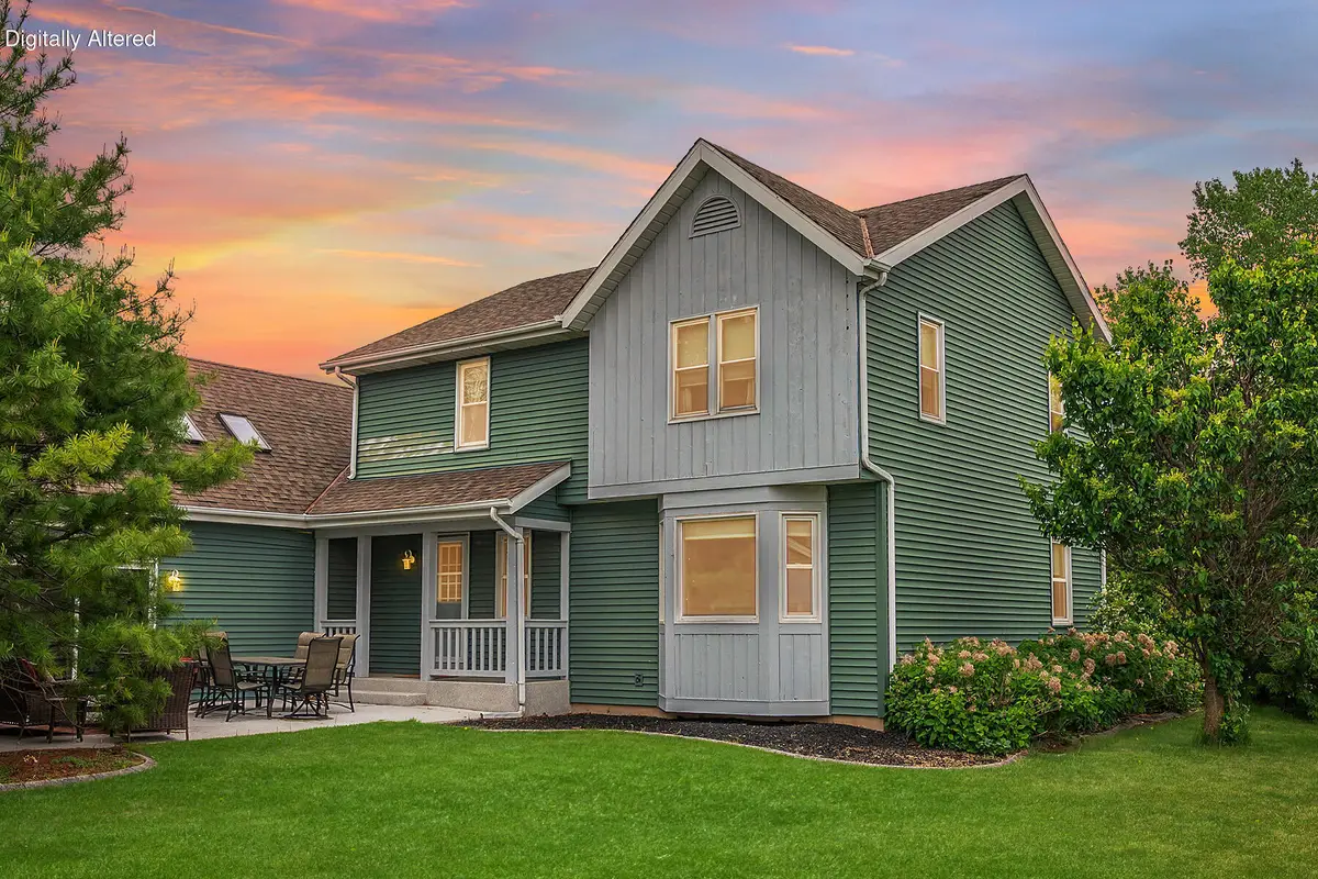 364 Plank Rd, Mukwonago, WI 53149 - #1