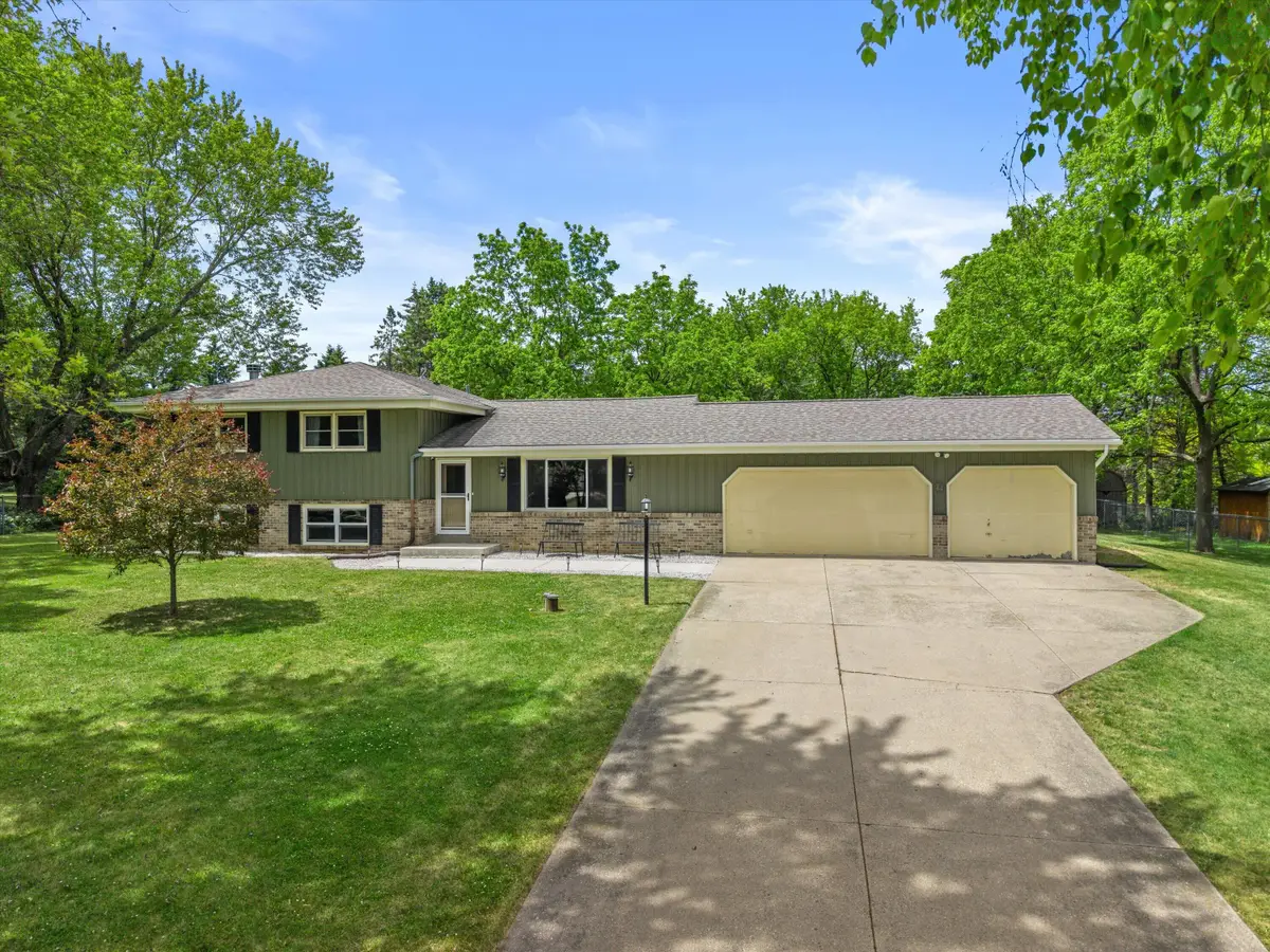 S69W22340 Sonoma Way, Vernon, WI 53103 - #1