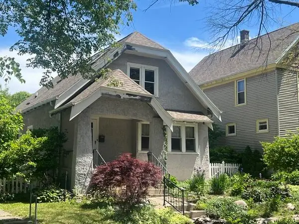 3314 N Newhall St, Milwaukee, WI 53211