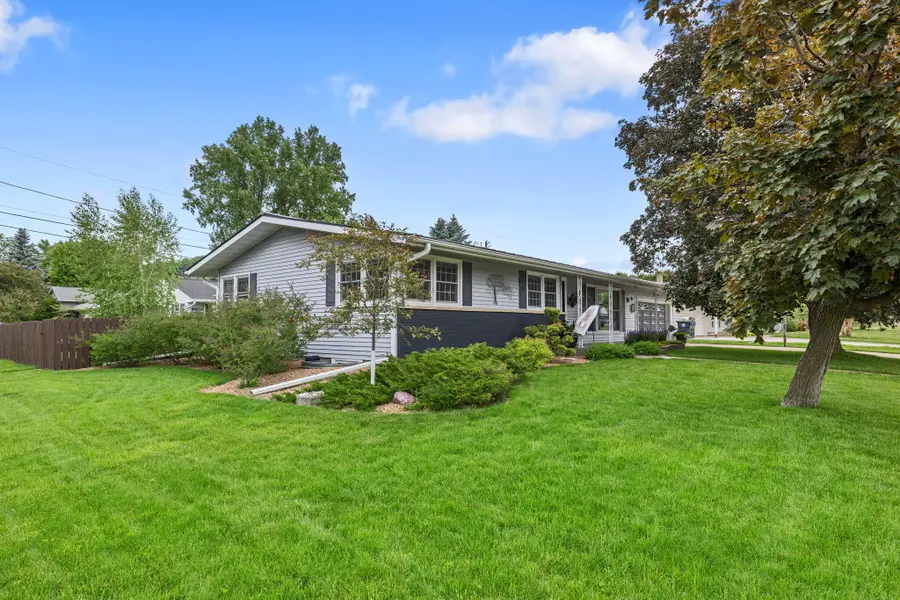 3003 Lincoln Ave, La Crosse, WI 54601 - #2