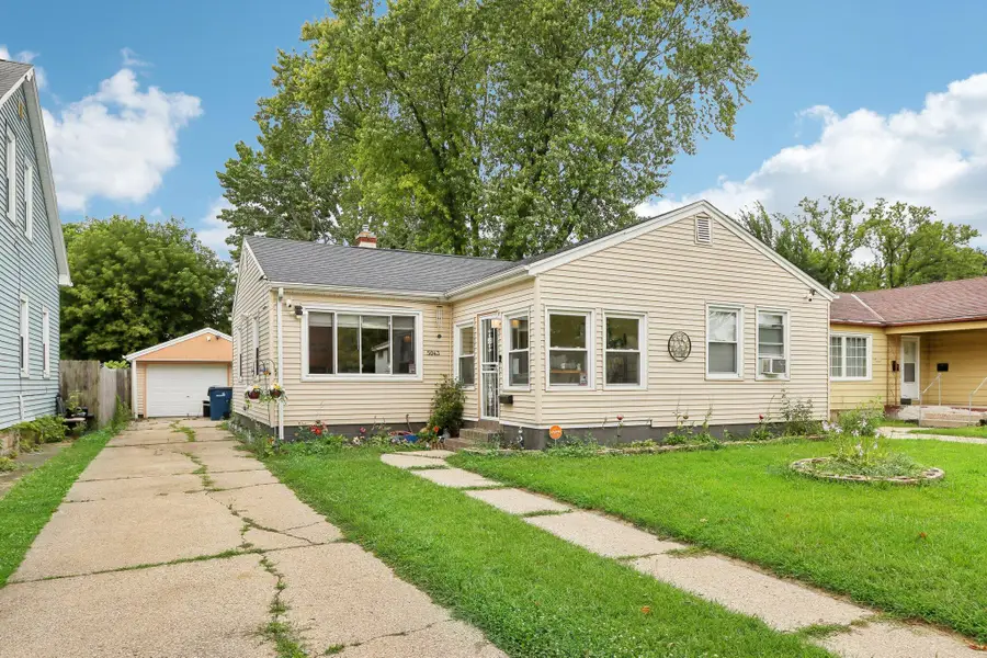 5043 N 19th St, Milwaukee, WI 53209 - #3
