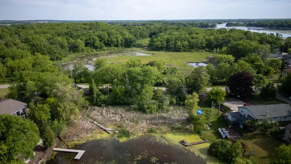 30720 Grand Dr, Waterford, WI 53185