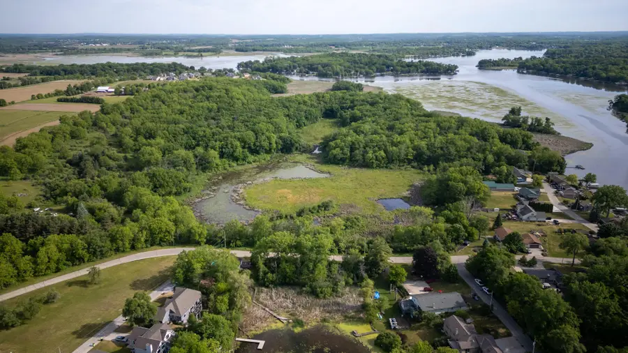 30720 Grand Dr, Waterford, WI 53185 - #2