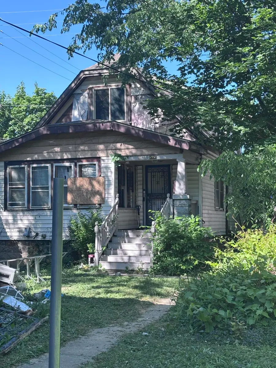 2546 W Medford Ave, Milwaukee, WI 53206 - #3