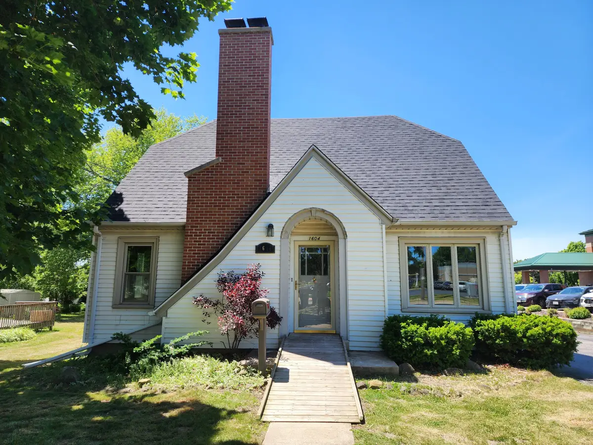 1604 Main St, Union Grove, WI 53182 - #1