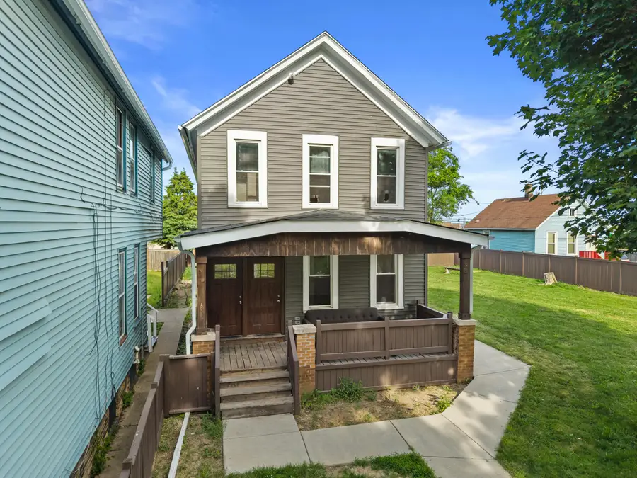 446 N 28th St, Milwaukee, WI 53208 - #2