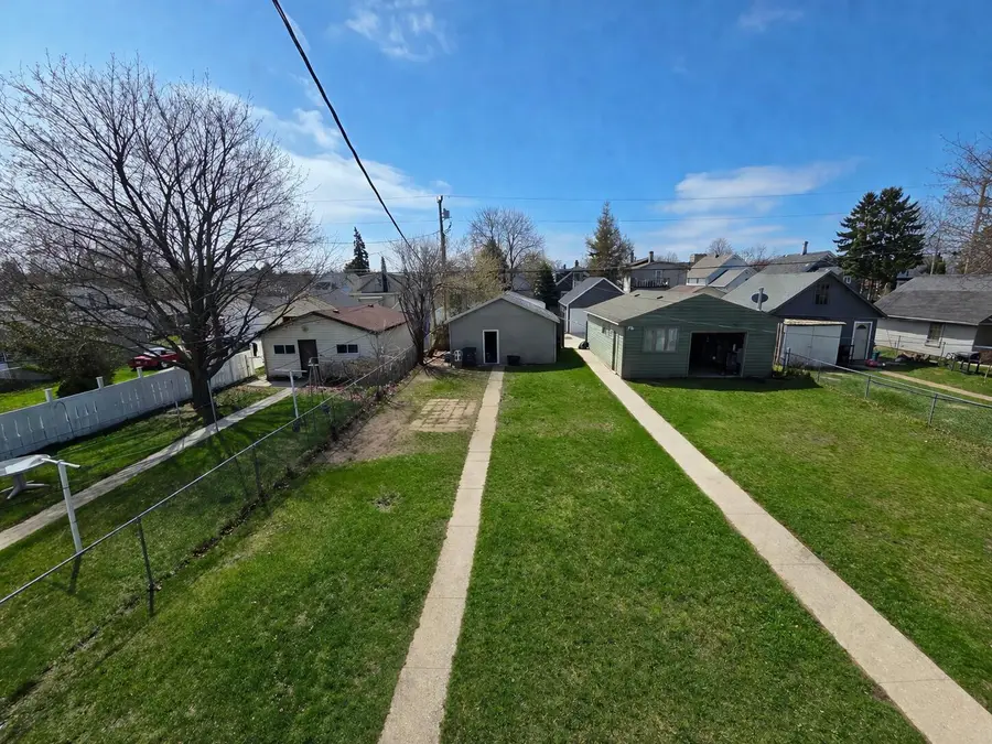 919 High Ave, Sheboygan, WI 53081 - #3