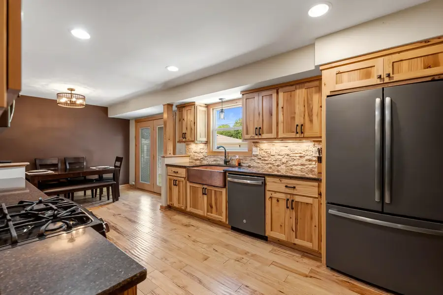 5426 Middleton Dr, Greendale, WI 53129 - #2