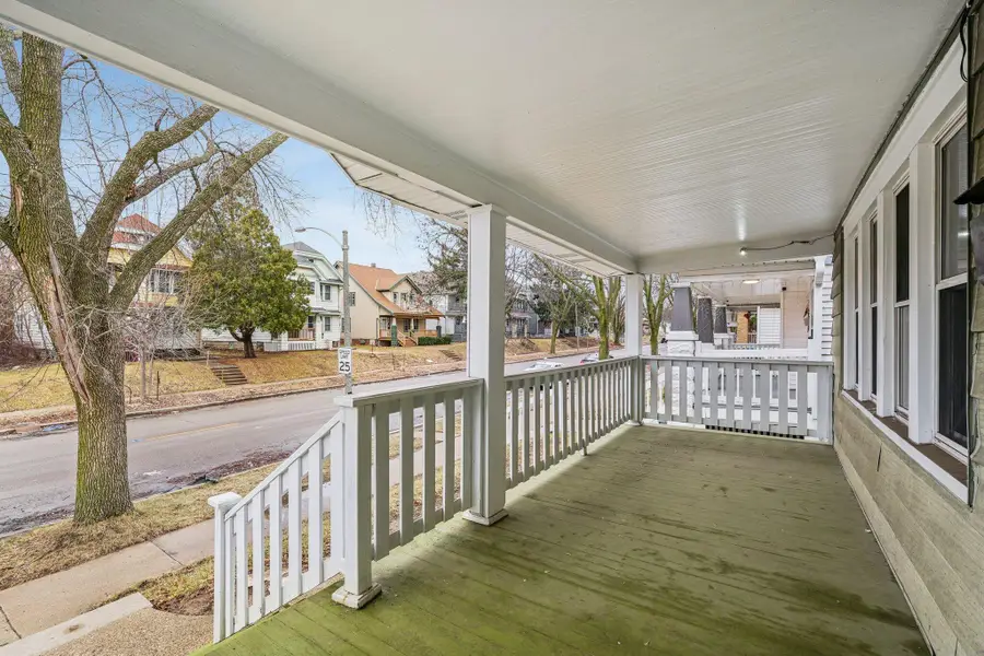 2571 N 51st St, Milwaukee, WI 53210 - #3