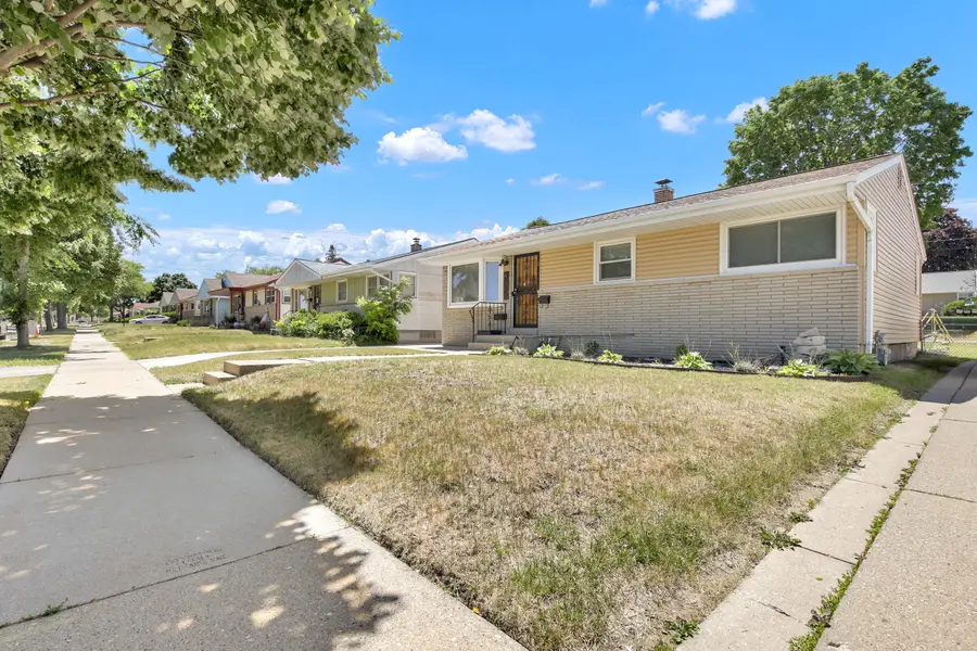 4161 N 66th St, Milwaukee, WI 53216 - #3
