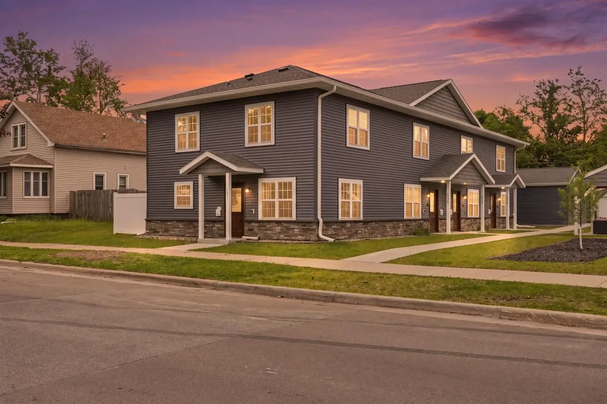 1032 Denton St, La Crosse, WI 54601 - #1