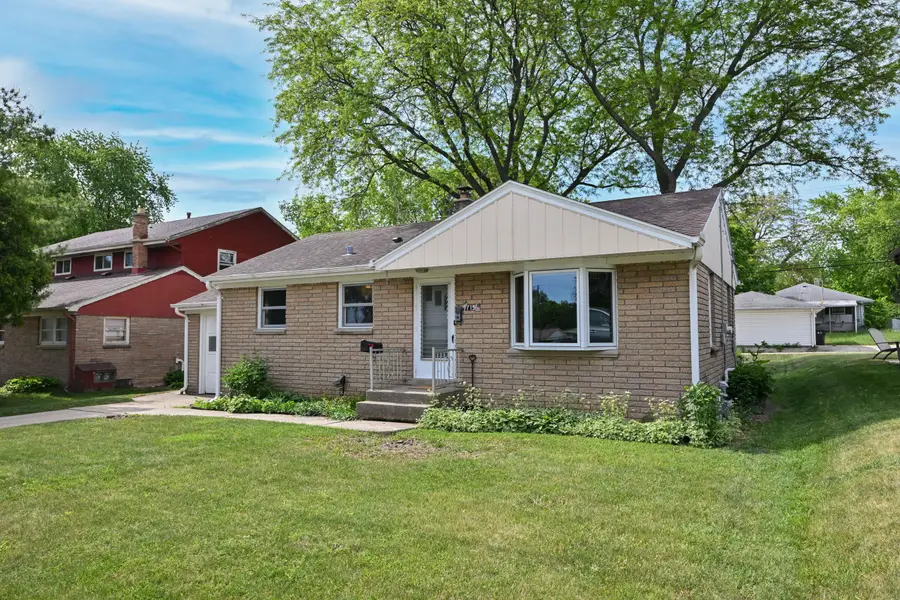 1715 Monroe Ave, South Milwaukee, WI 53172 - #3