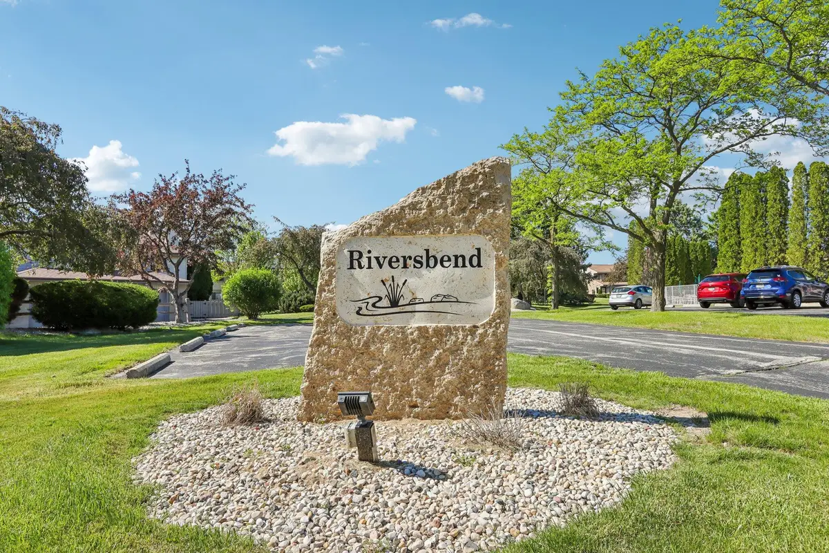 W178N9743 Riversbend Cir W, Germantown, WI 53022 - #1