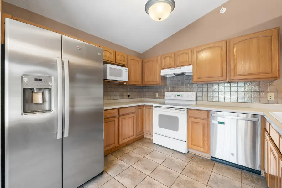 2165 Broken Hill Rd, Waukesha, WI 53188 - #2