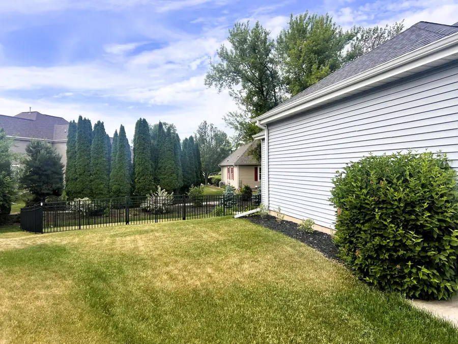 273 Silver Lake Trl, Oconomowoc, WI 53066 - #2
