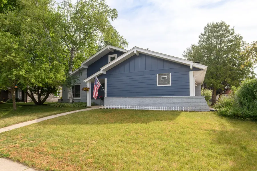 1200 Western Trl, Mukwonago, WI 53149 - #3