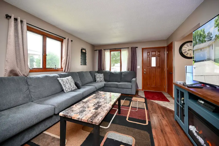 840 52nd Ave, Goodview, MN 55987 - #2