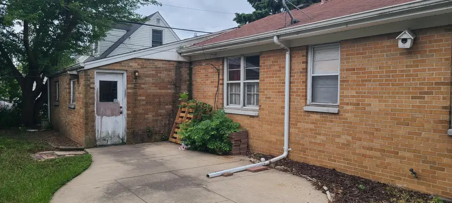 2907 West Blvd, Racine, WI 53403 - #3