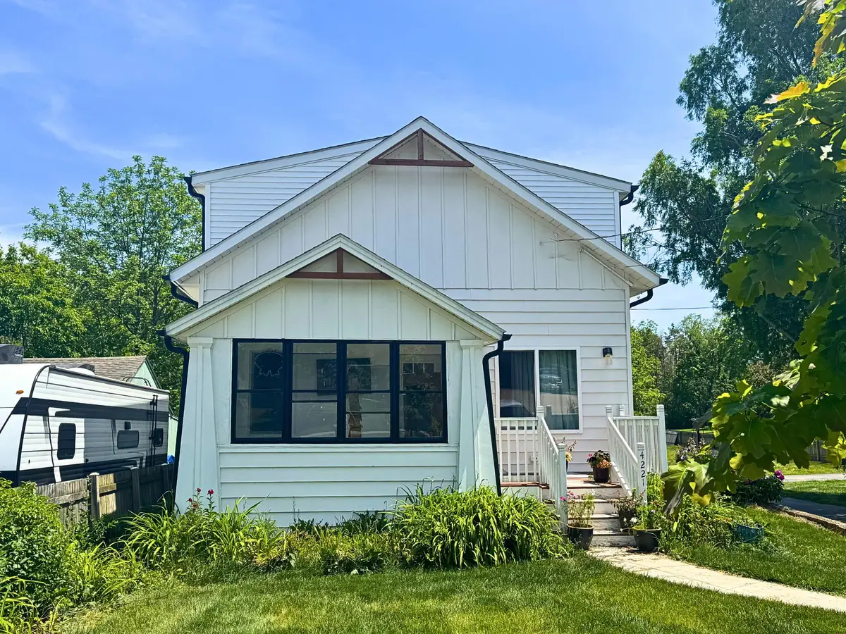 4221 Wood Rd, Mount Pleasant, WI 53403 - #1