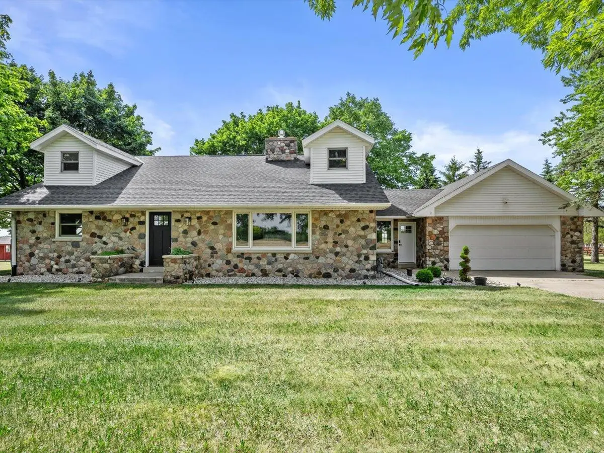 W334S7837 County Road E, Mukwonago, WI 53149 - #1